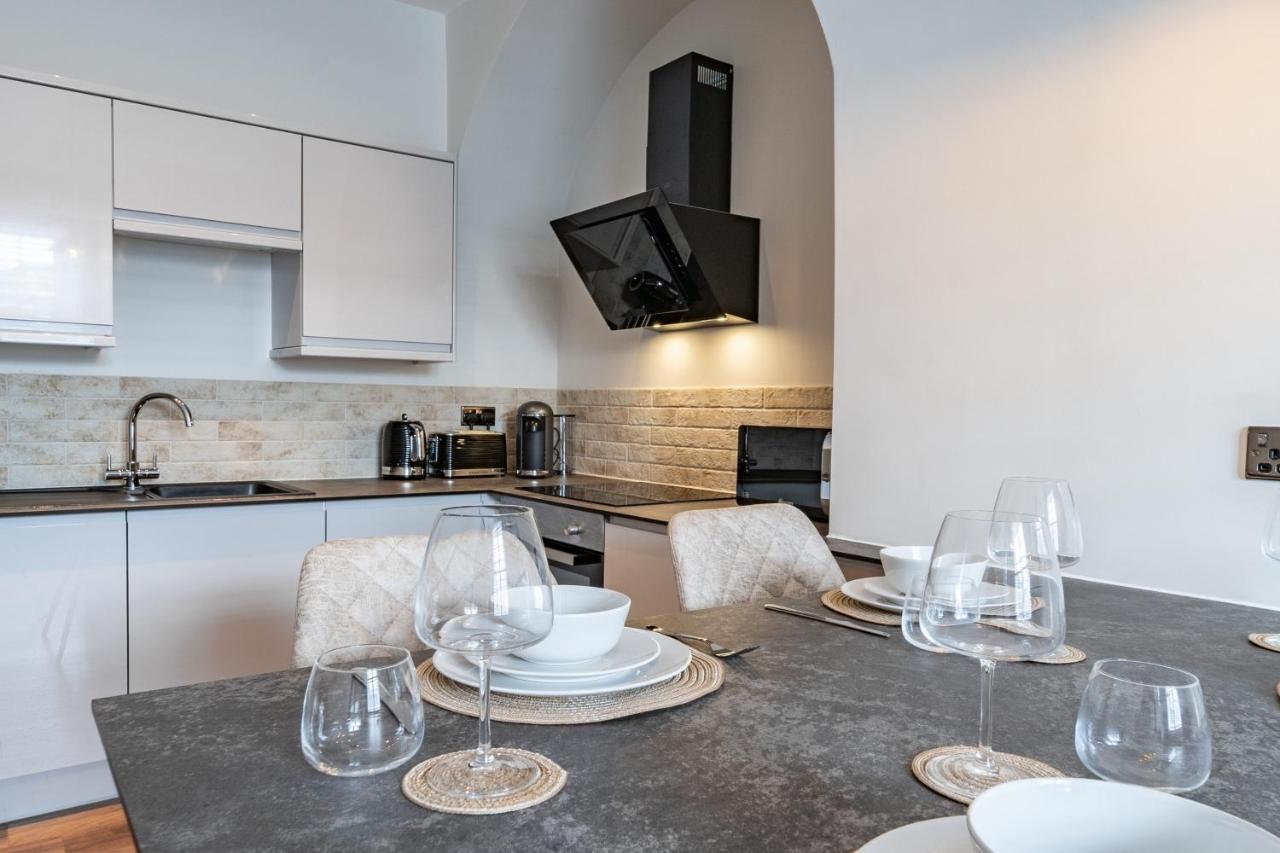 Watergate Penthouse - New 2 Bed Luxury Apartment In City Centre Честер Экстерьер фото